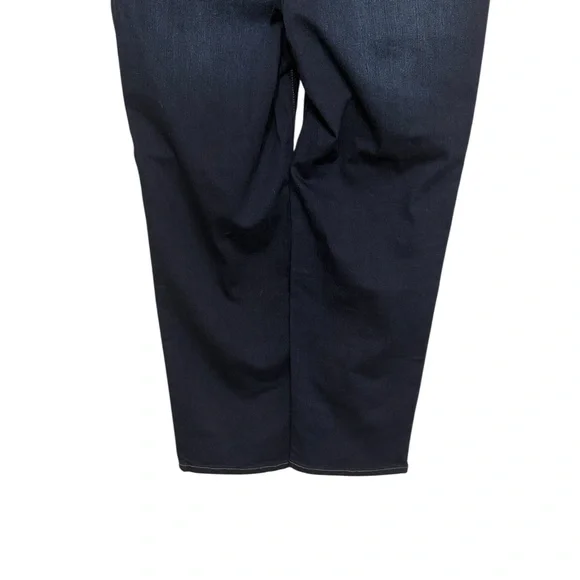 Straight Leg Jeans Women’s Size 18 Dark Wash Mid-Rise 5 Pocket Stretch NEW - Picture 6 of 9